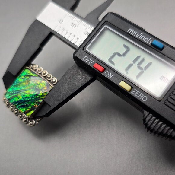 Etruscan Revival Ring Dichroic Glass Cabochon VTG Silver-Plt Size 7.5 Jewelry - Picture 9 of 13